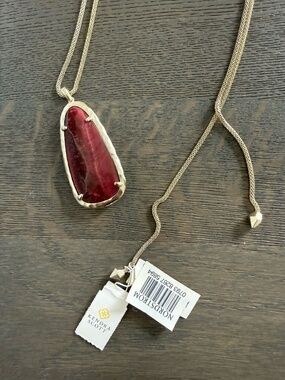 NWT Kendra Scott Elisa Red Stone 14K Gold-Plated Pendant Statement Necklace